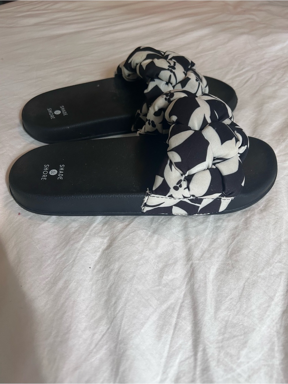 Shade & Shore Black and White Braided Slide Sandals